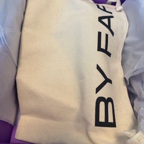 Authentic By Far grommet sandals 6/36 - Picture 8 of 8